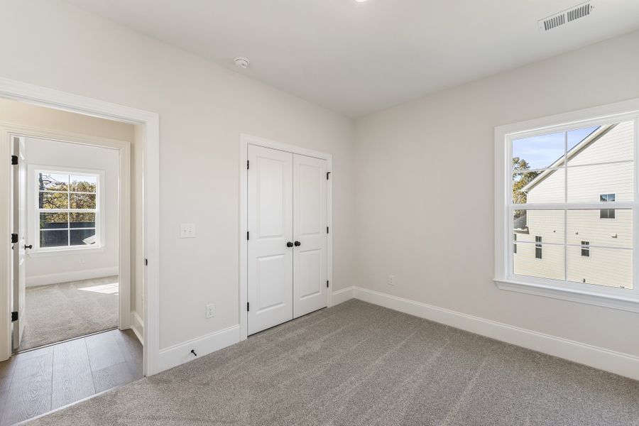 Spacious, unfurnished interior of a new home in Lakeside Saluda, Greenville (Image 30). Spacious, unfurnished interior of a new home in Lakeside Saluda, Greenville (Image 30).