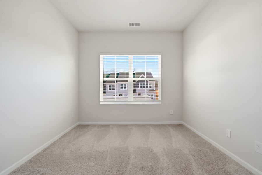 Spacious, unfurnished interior of a new home in Lakeview Village, Charlotte (Image 22).