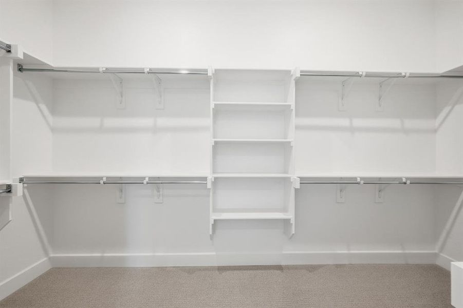 Spacious, unfurnished interior of a new home in Star Trail, Prosper (Image 25).