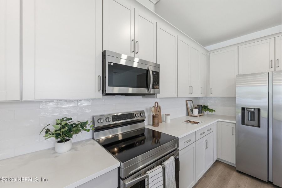 Furnished interior view inside a new home in Palm Coast Homes, Palm Coast (Image 18).