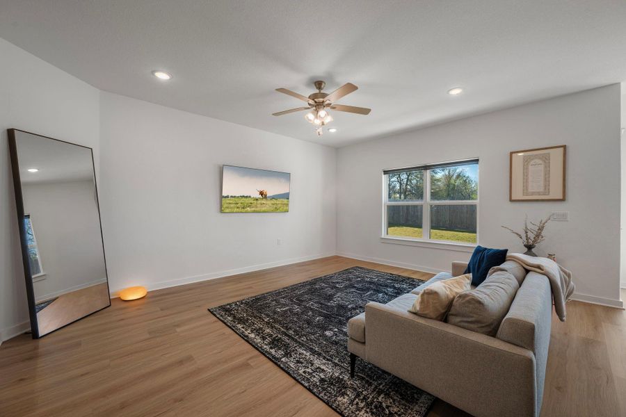 Furnished interior view inside a new home in Sun Chase, Del Valle (Image 7). Furnished interior view inside a new home in Sun Chase, Del Valle (Image 7).