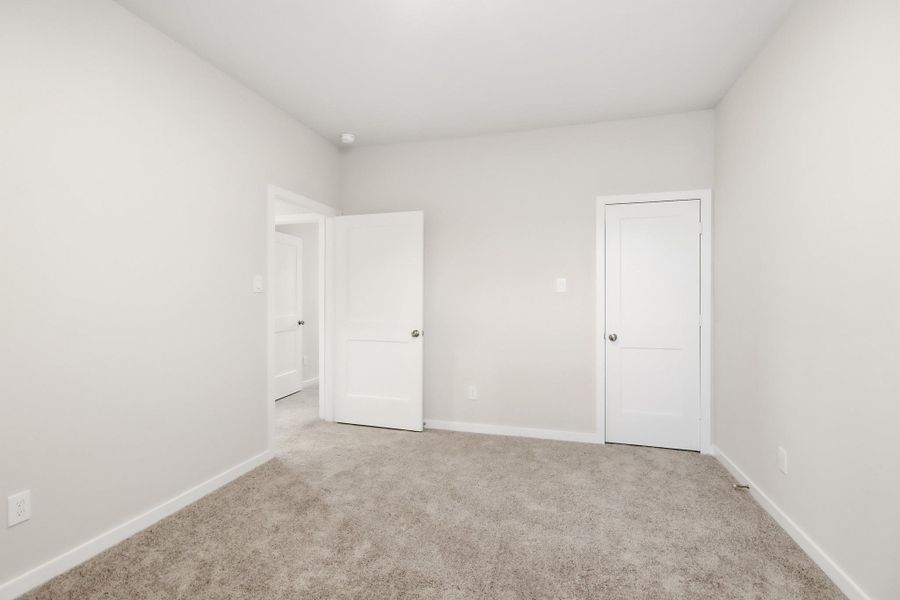 Spacious, unfurnished interior of a new home in Audubon, Magnolia (Image 7).