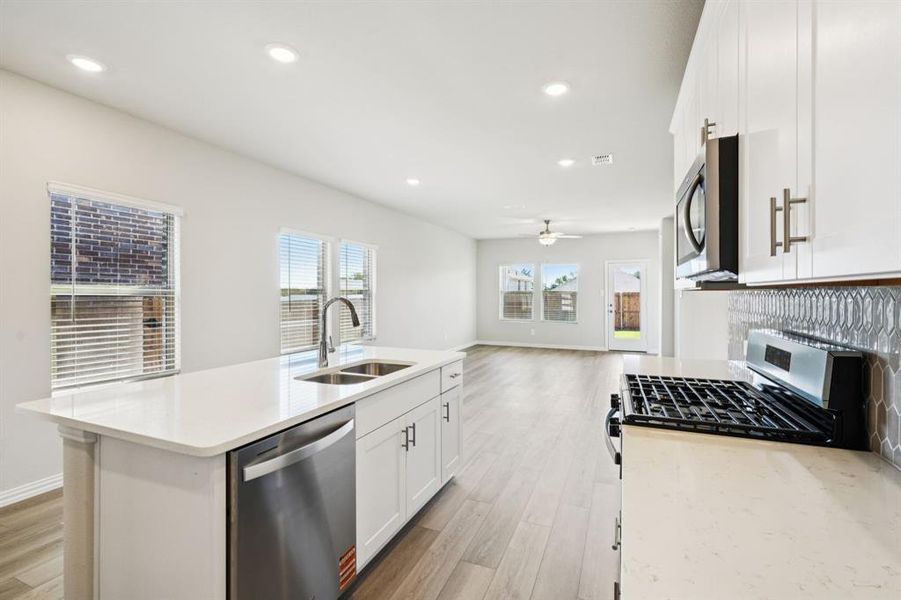 Photo is not of the actual home, but is an inspirational photo of builder’s model home and may depict options, furnishings, and/or decorator features that are not included. Photo is not of the actual home, but is an inspirational photo of builder’s model home and may depict options, furnishings, and/or decorator features that are not included.