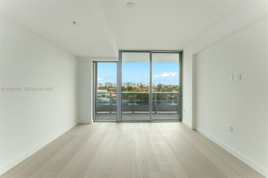 Spacious, unfurnished interior of a new home in , Bay Harbor Islands (Image 18). Spacious, unfurnished interior of a new home in , Bay Harbor Islands (Image 18).