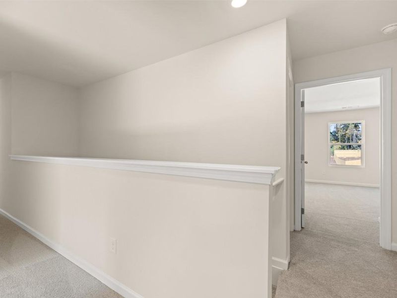 Spacious, unfurnished interior of a new home in Oaks at Cedar Grove, Fairburn (Image 12).