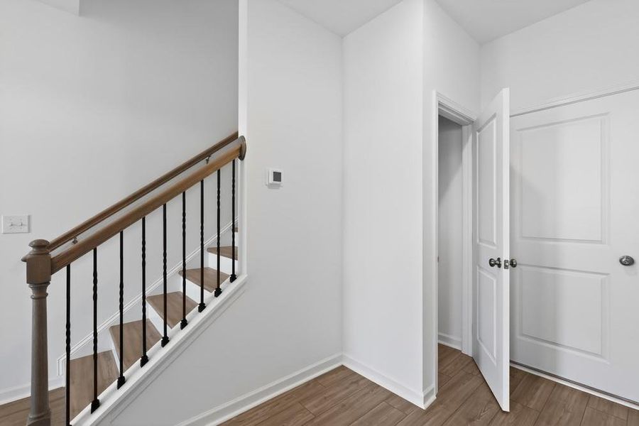 Spacious, unfurnished interior of a new home in Alder Creek, Cumming (Image 20).