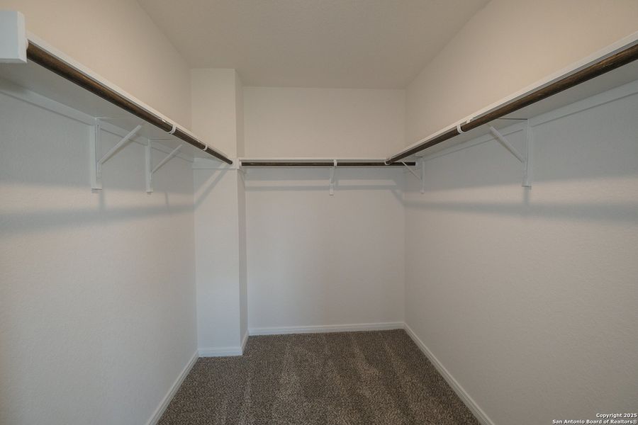 Spacious, unfurnished interior of a new home in Hunters Ranch, San Antonio (Image 25). Spacious, unfurnished interior of a new home in Hunters Ranch, San Antonio (Image 25).