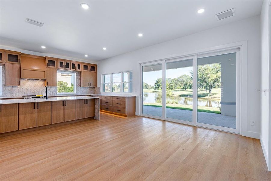Image 47 of a home in .