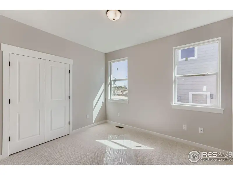 Image 25 of a home in Barefoot Lakes.