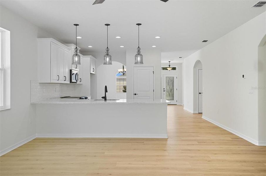 Spacious, unfurnished interior of a new home in Matanzas Cove, Palm Coast (Image 28).