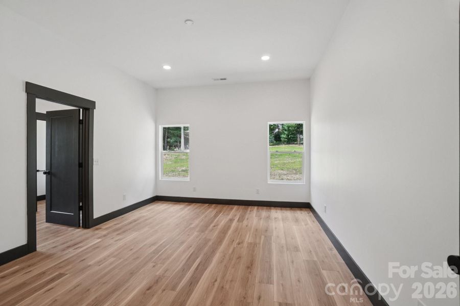 Spacious, unfurnished interior of a new home in , Hendersonville (Image 37).