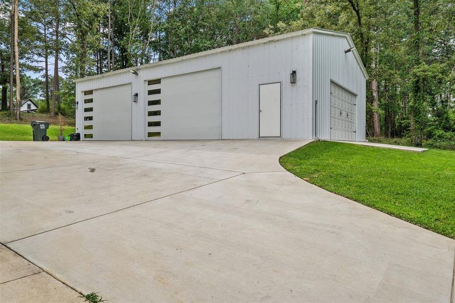 Image 36 of a home in .