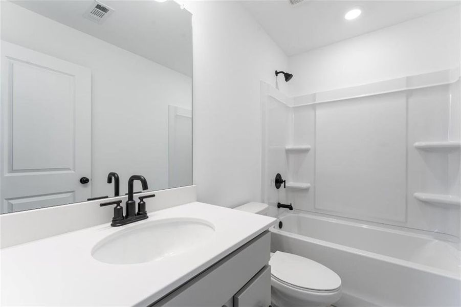 Furnished interior view inside a new home in Hampton Trace, Marietta (Image 27). Furnished interior view inside a new home in Hampton Trace, Marietta (Image 27).