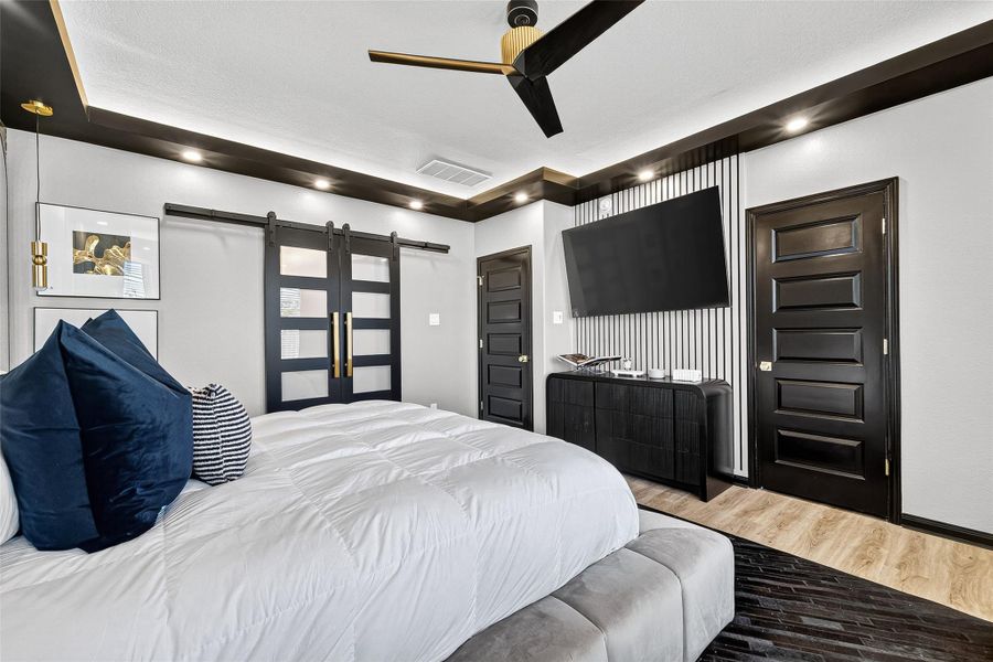 Furnished interior view inside a new home in Anderson Lakes, Houston (Image 36). Furnished interior view inside a new home in Anderson Lakes, Houston (Image 36).