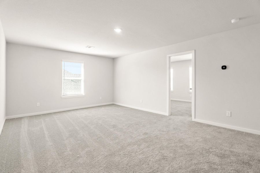 Spacious, unfurnished interior of a new home in Martha's Vineyard, Alvin (Image 30).
