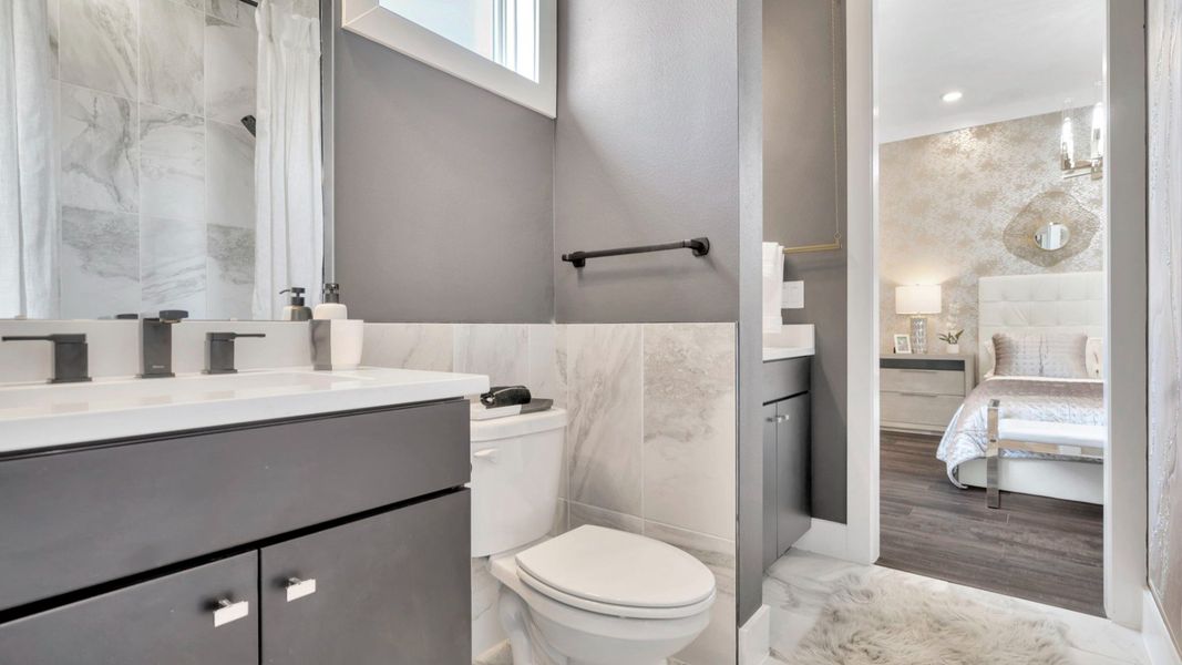 Representative furnished interior of a home built from the Grand Osprey by DRB Homes in Eagles Cove at Mirada, San Antonio (Image 14). Representative furnished interior of a home built from the Grand Osprey by DRB Homes in Eagles Cove at Mirada, San Antonio (Image 14).