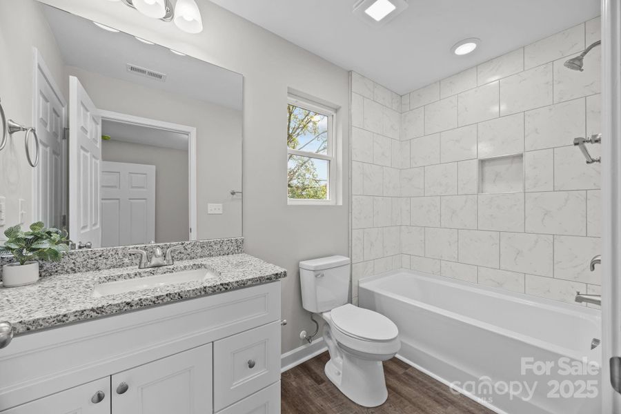 Jack & Jill Bathroom Jack & Jill Bathroom