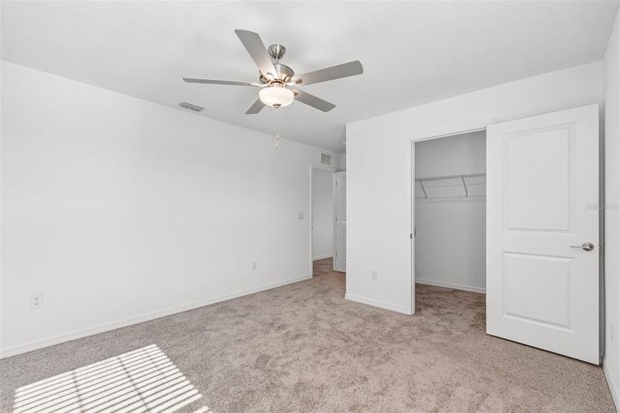 Spacious, unfurnished interior of a new home in , Zephyrhills (Image 26).