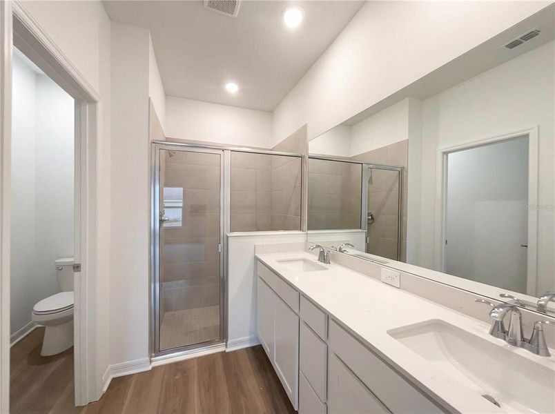 Furnished interior view inside a new home in Grand Park, Dunnellon (Image 7).