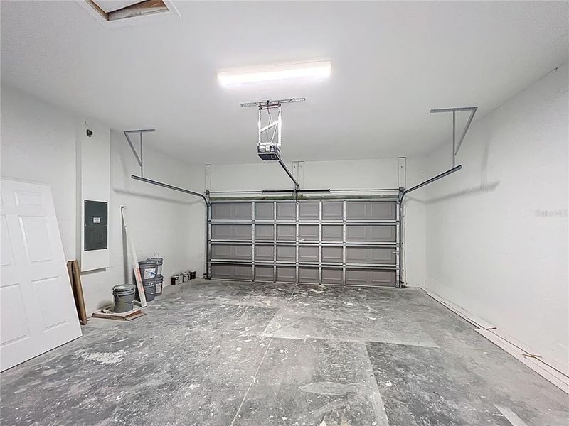 Spacious, unfurnished interior of a new home in , Citrus Springs (Image 10). Spacious, unfurnished interior of a new home in , Citrus Springs (Image 10).