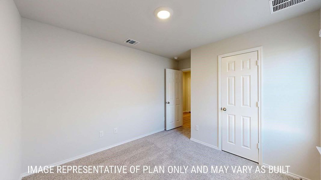 Spacious, unfurnished interior of a new home in Wilkins Valley, Brenham (Image 6).