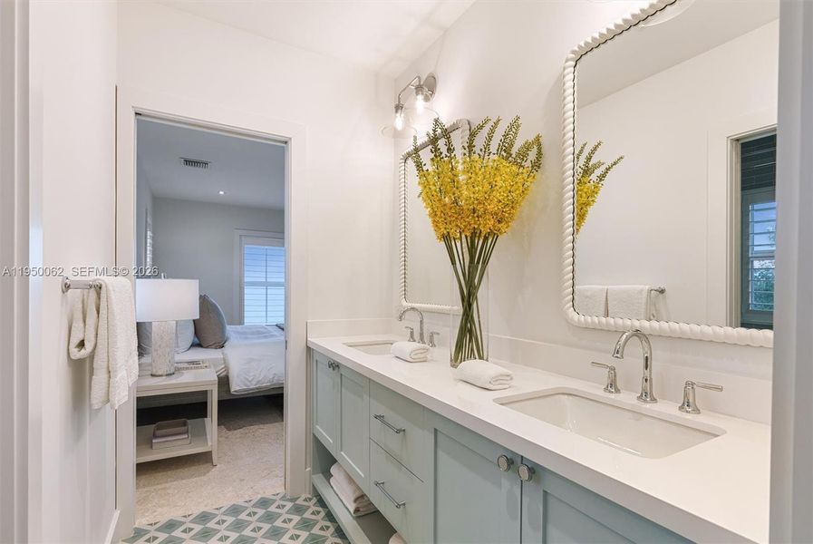 Furnished interior view inside a new home in , Islamorada, Village of Islands (Image 56).