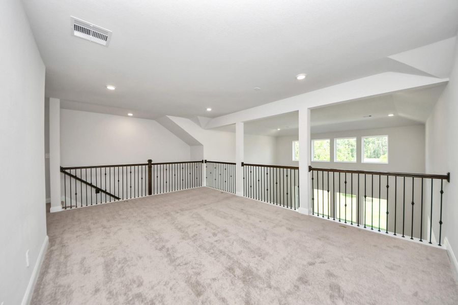 Spacious, unfurnished interior of a new home in ARTAVIA: Hilltop Collection, Conroe (Image 23). Spacious, unfurnished interior of a new home in ARTAVIA: Hilltop Collection, Conroe (Image 23).