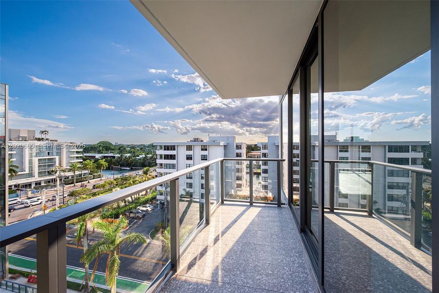 Condo located in Bay Harbor Islands, FL showcasing its design and architecture (Image 3).