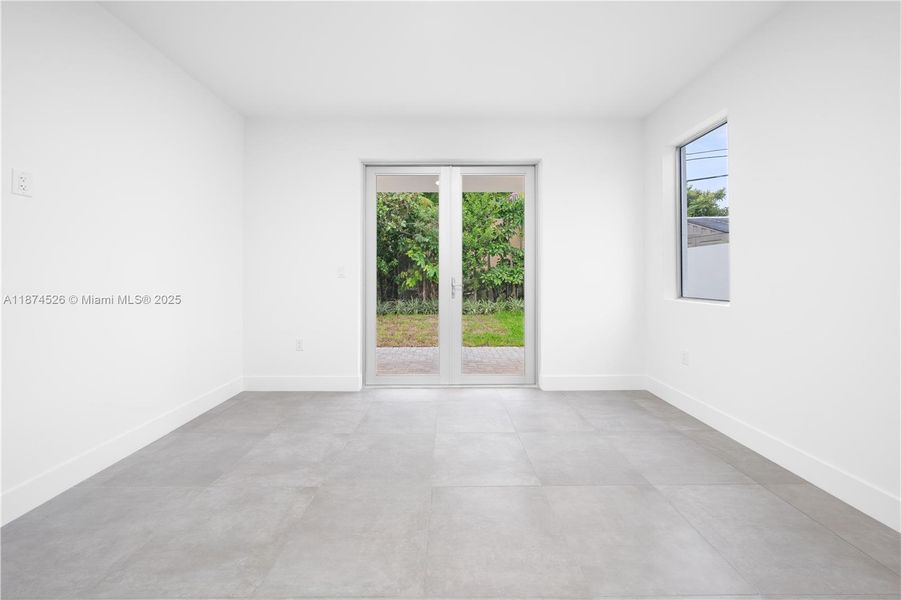 Spacious, unfurnished interior of a new home in , Miami (Image 42).