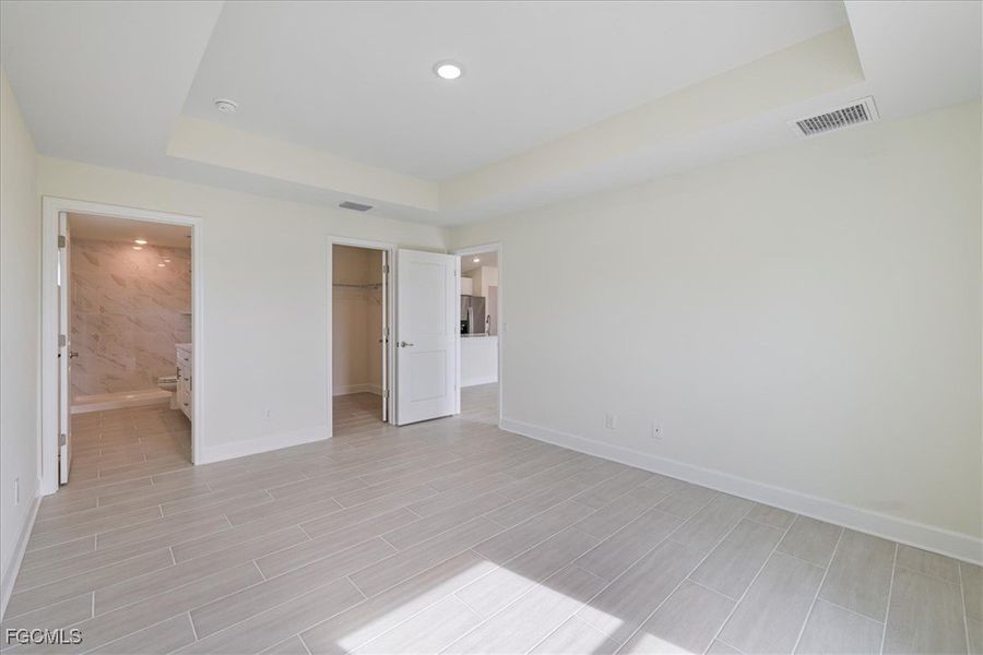 Spacious, unfurnished interior of a new home in Cape Coral, Cape Coral (Image 18). Spacious, unfurnished interior of a new home in Cape Coral, Cape Coral (Image 18).