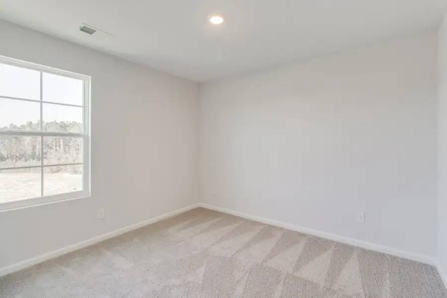 Spacious, unfurnished interior of a new home in Ellington, Elgin (Image 32).