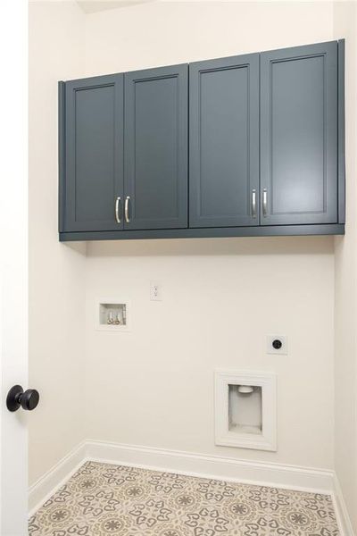 Furnished interior view inside a new home in Evanshire Single Family, Duluth (Image 12). Furnished interior view inside a new home in Evanshire Single Family, Duluth (Image 12).