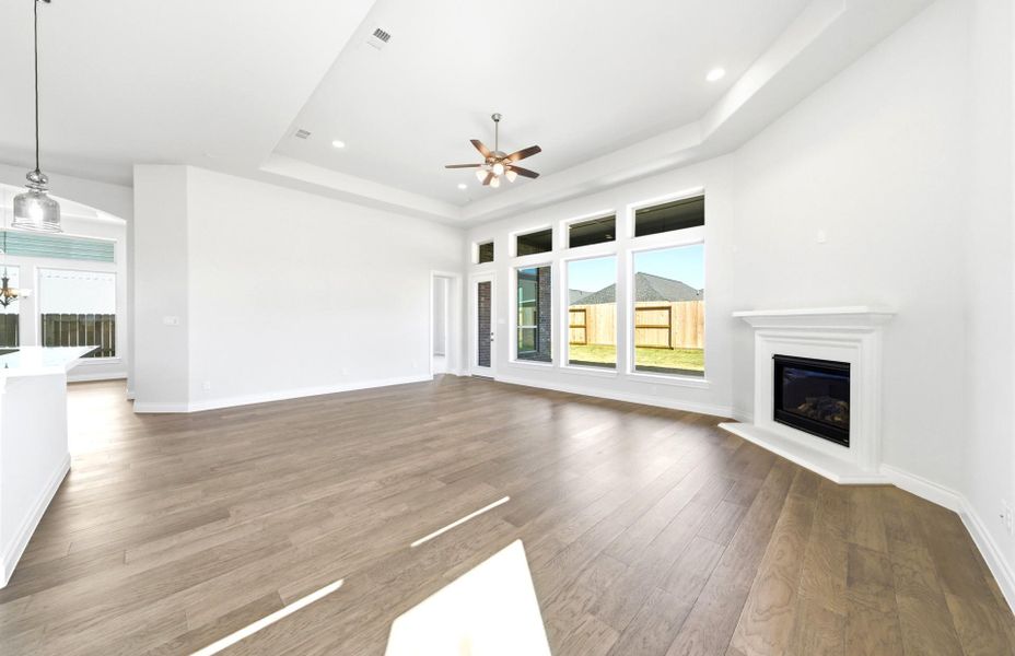 Spacious, unfurnished interior of a new home in The Highlands 55′, Porter (Image 27).