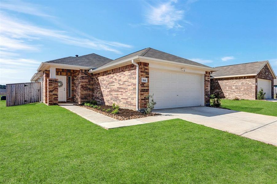 Adorable one-story home located in the Master Planned Magnolia Ridge.