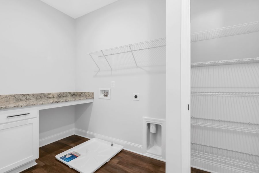 Spacious, unfurnished interior of a new home in Maddox Landing, Hoschton (Image 32).
