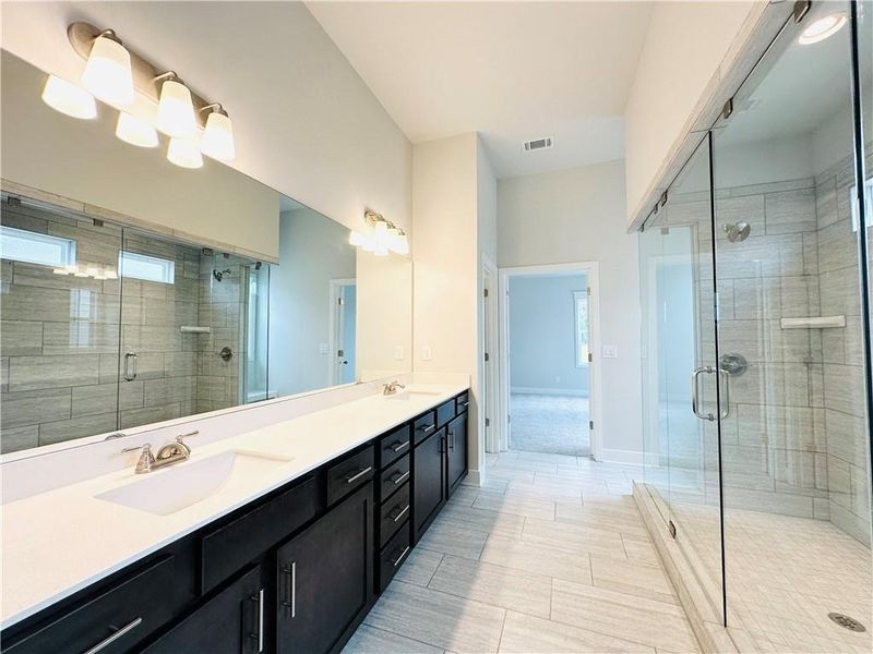 Furnished interior view inside a new home in Summerlin, Winder (Image 7).