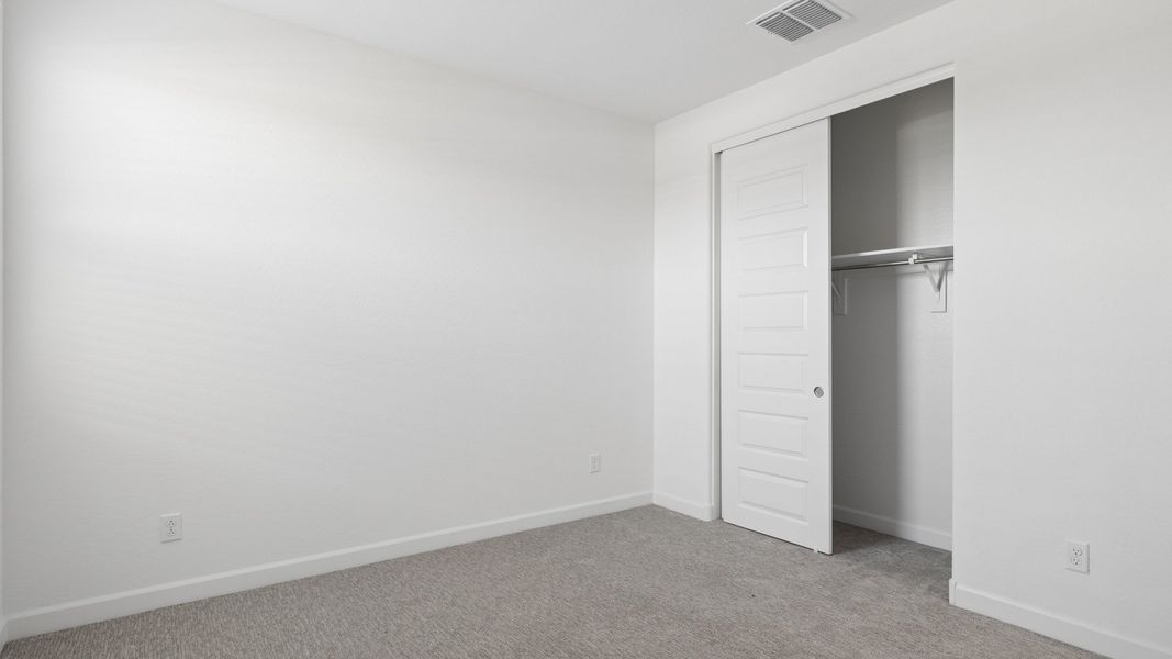 Spacious, unfurnished interior of a new home in Radiance at Superstition Vistas, Apache Junction (Image 33).