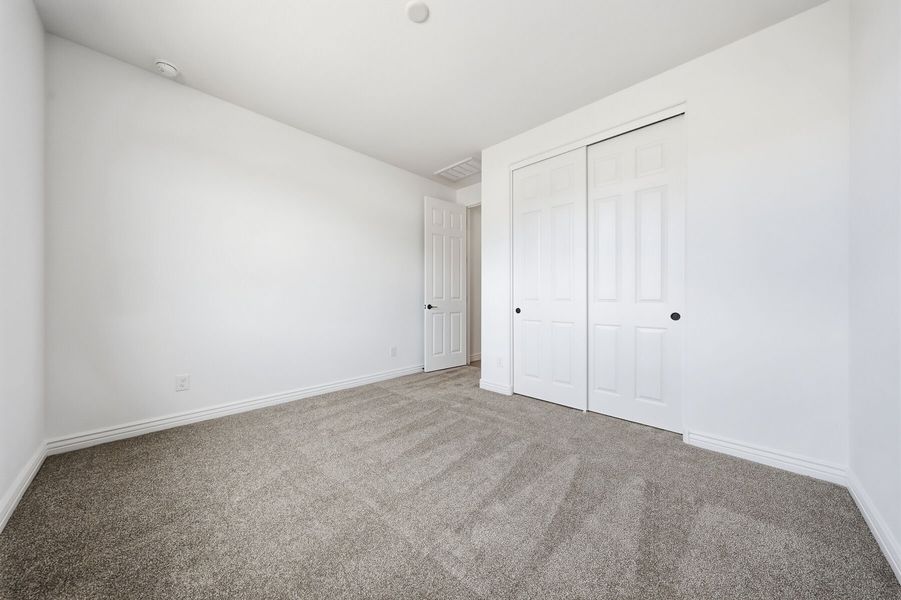 Spacious, unfurnished interior of a new home in Miravida, Surprise (Image 15).