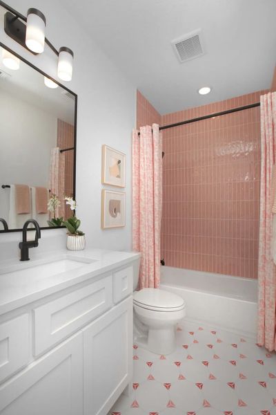 Grantley Full Bathroom