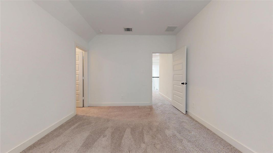 Image 39 of a home in Tavola. Image 39 of a home in Tavola.