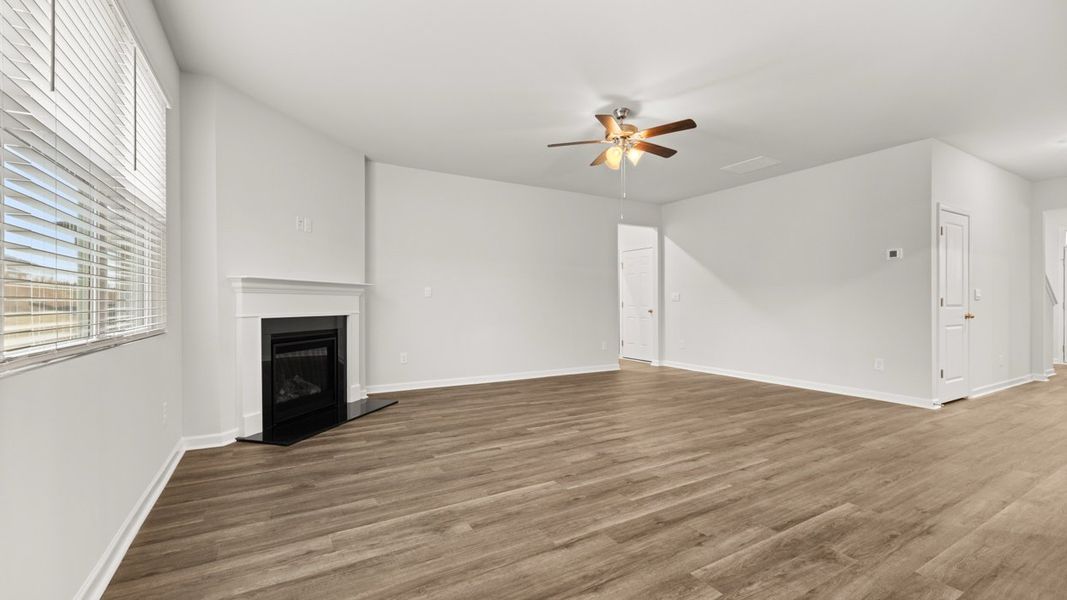 Representative unfurnished interior of a home built from the Halton by D.R. Horton in Estates at Deer Hollow, Grovetown (Image 14).