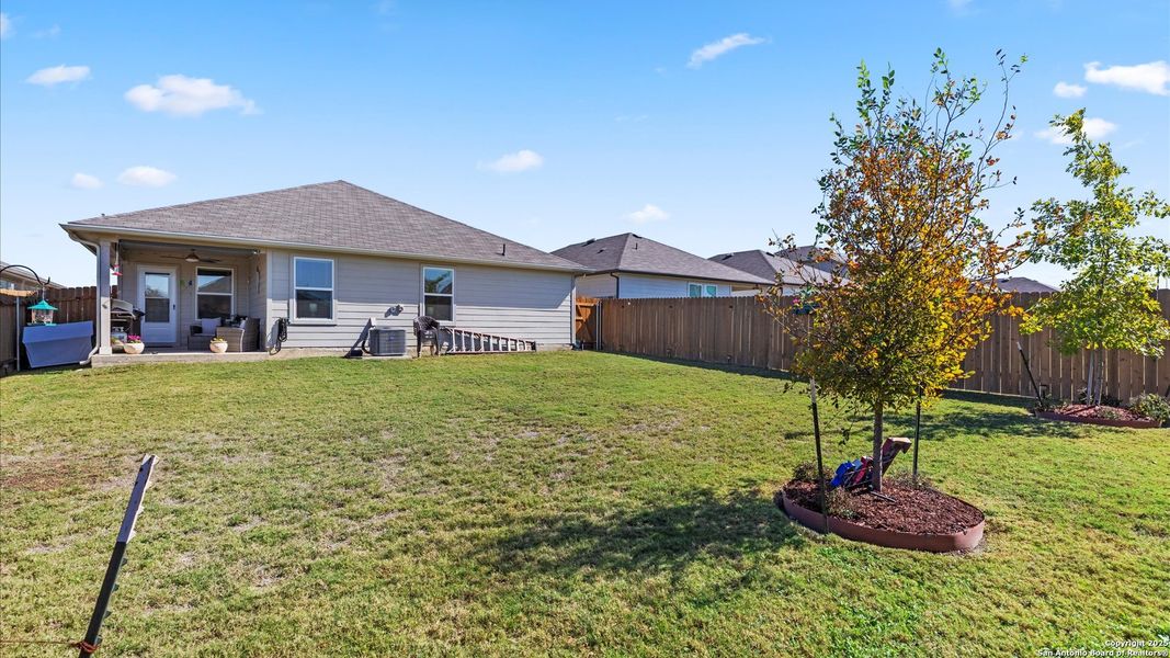 Exterior details and patio area of a home in Arroyo Ranch, Seguin (Image 3).