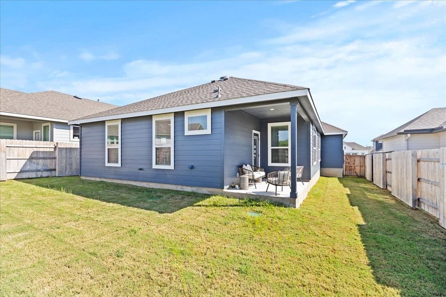 Exterior details and patio area of a home in Trace, San Marcos (Image 4).