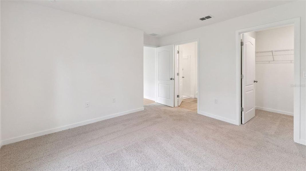 Spacious, unfurnished interior of a new home in Gardenside at Ormond Station, Ormond Beach (Image 13). Spacious, unfurnished interior of a new home in Gardenside at Ormond Station, Ormond Beach (Image 13).