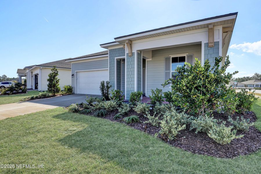 Exterior details and patio area of a home in , Palm Coast (Image 3).