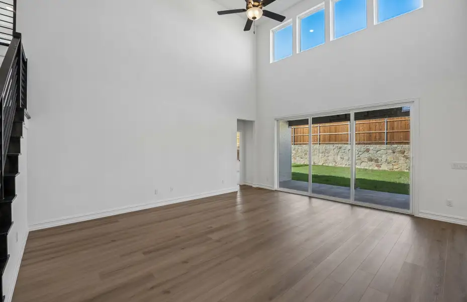 Spacious, unfurnished interior of a new home in Wellington, Fort Worth (Image 19).