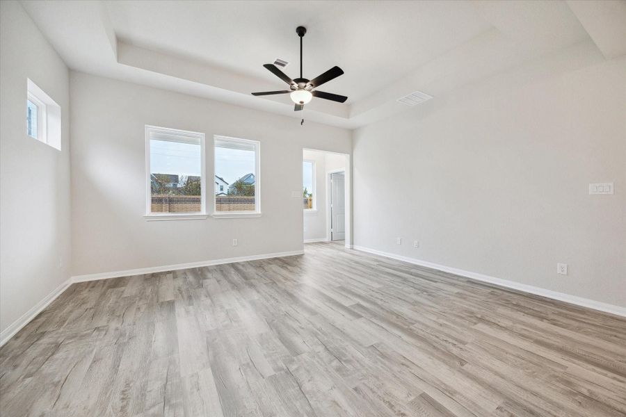 Spacious, unfurnished interior of a new home in Elyson, Katy (Image 32).