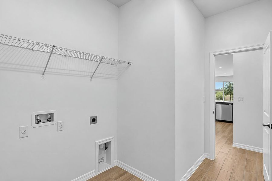 Spacious, unfurnished interior of a new home in Lochside, Mount Dora (Image 46). Spacious, unfurnished interior of a new home in Lochside, Mount Dora (Image 46).