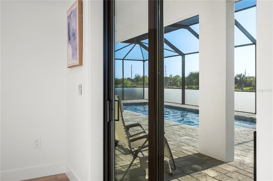 Exterior details and patio area of a home in , Port Charlotte (Image 33).
