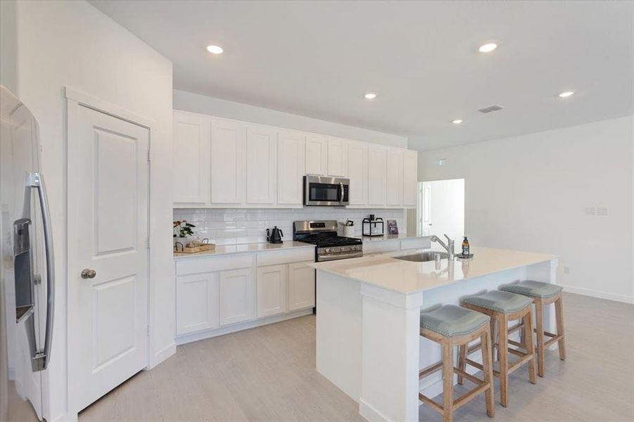 Furnished interior view inside a new home in Hurricane Creek, Anna (Image 19).